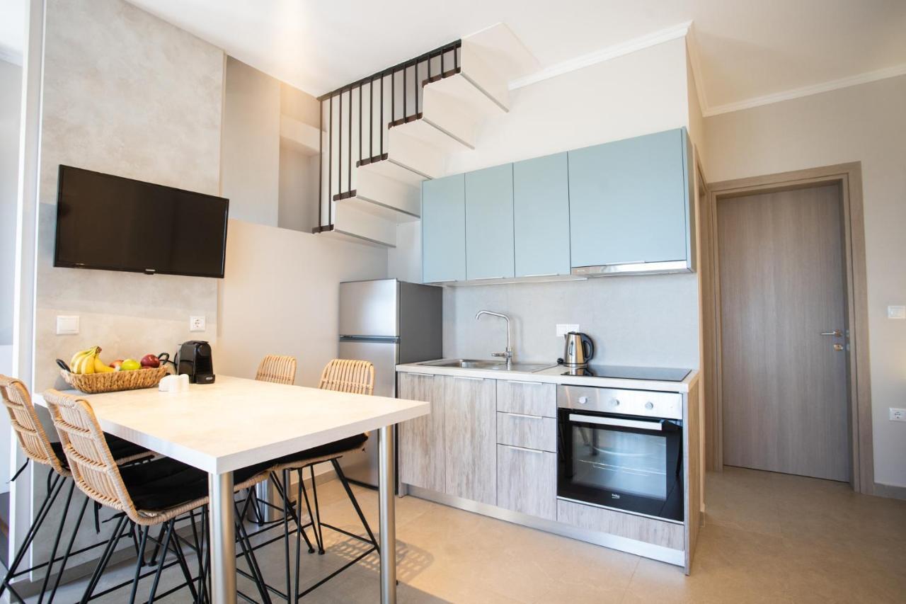 Marineiko Luxury Apartments イエリソス エクステリア 写真