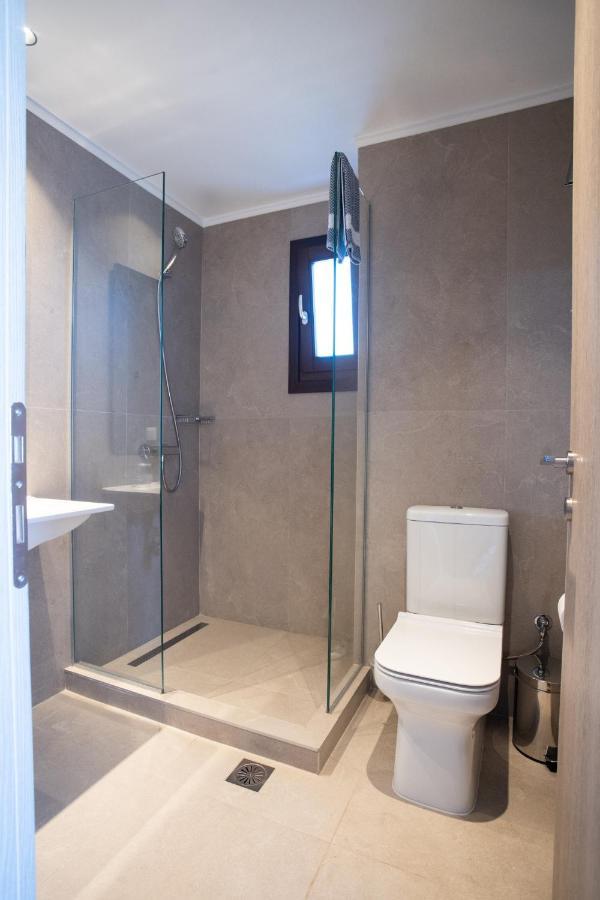 Marineiko Luxury Apartments イエリソス エクステリア 写真