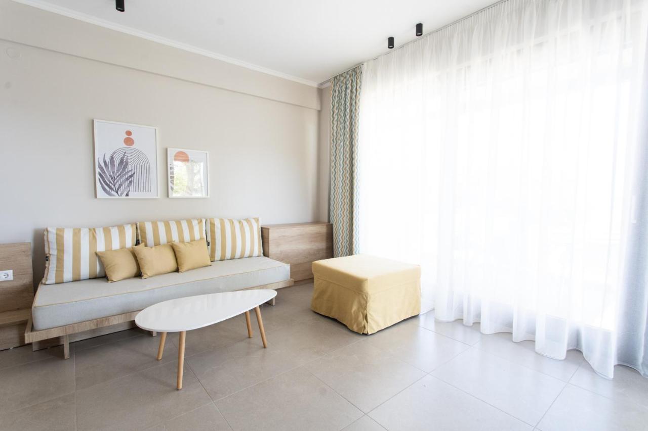Marineiko Luxury Apartments イエリソス エクステリア 写真
