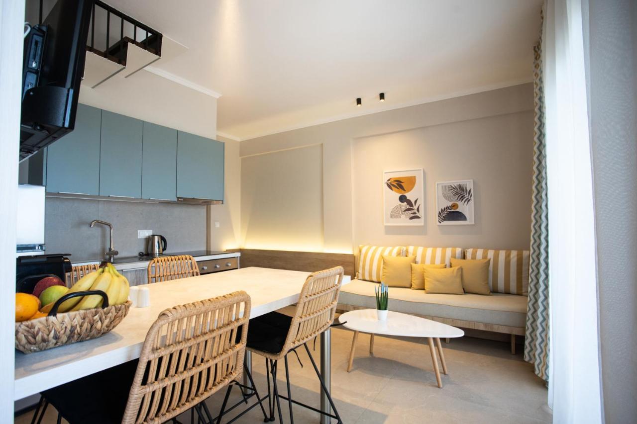 Marineiko Luxury Apartments イエリソス エクステリア 写真
