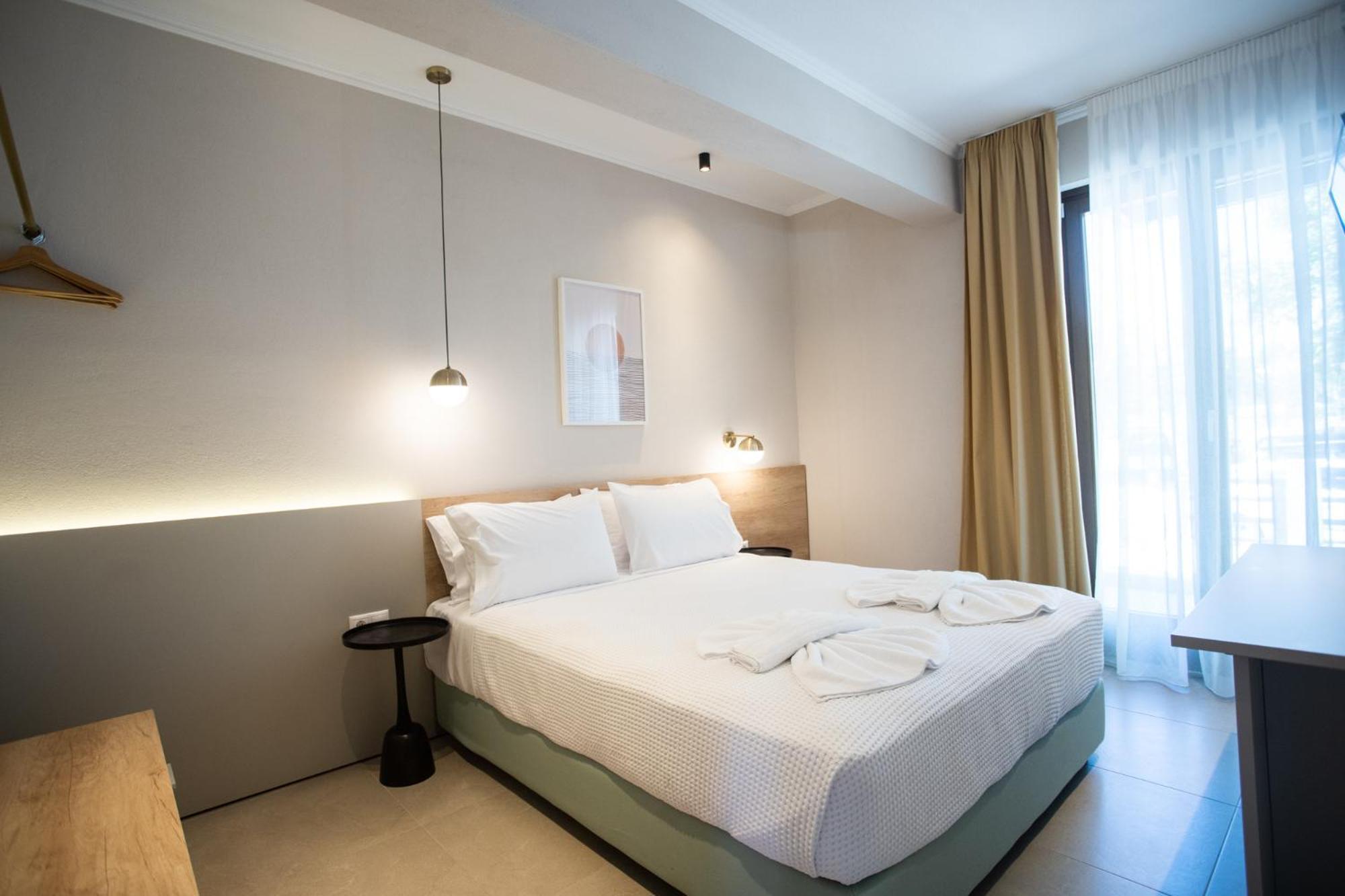 Marineiko Luxury Apartments イエリソス エクステリア 写真