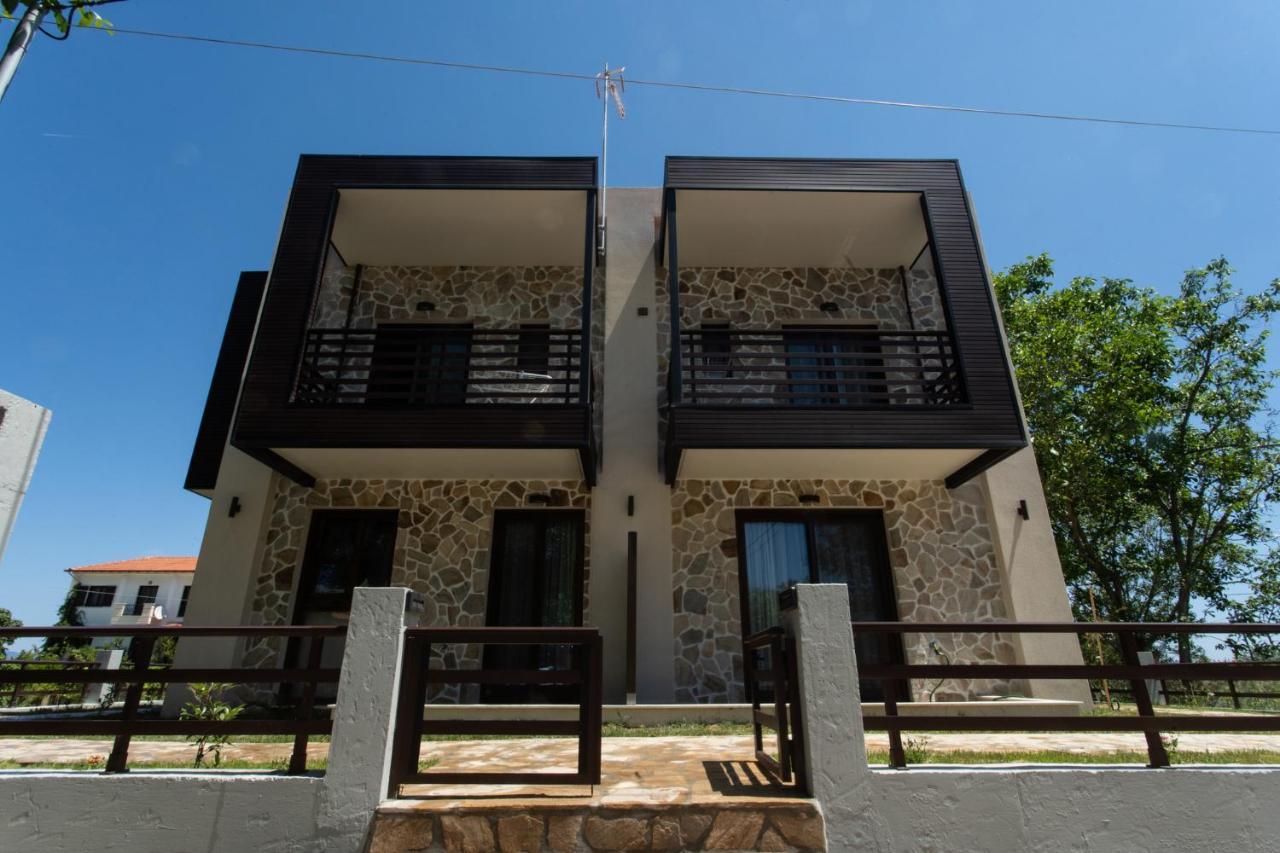 Marineiko Luxury Apartments イエリソス エクステリア 写真